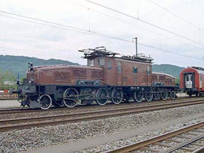 mod&egrave;le locomotive crocodile marron