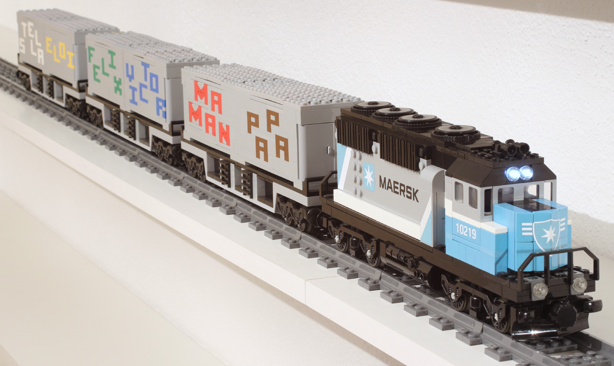 Train Lego porte-containeurs