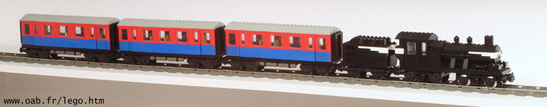 train Lego wagons 7715 MOD et locomotive MOC