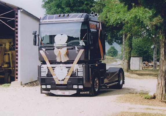 http://www.oab.fr/creations/Moteur/camion.jpg