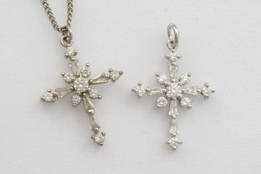 croix or blanc et diamants