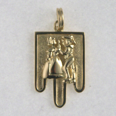 pendentif or La bourrée de Paris