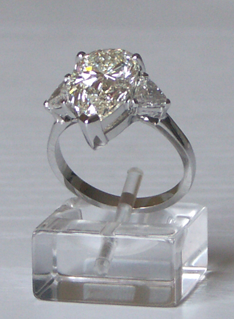 bague diamants poires