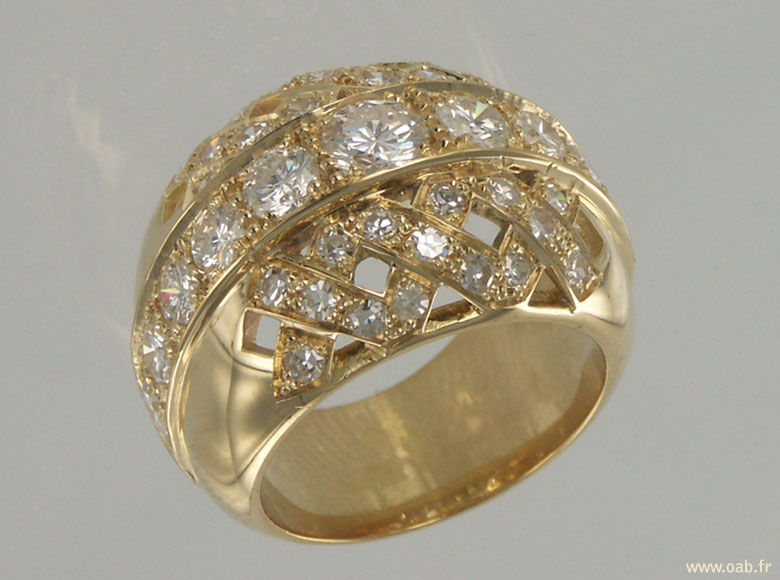bague or et diamants