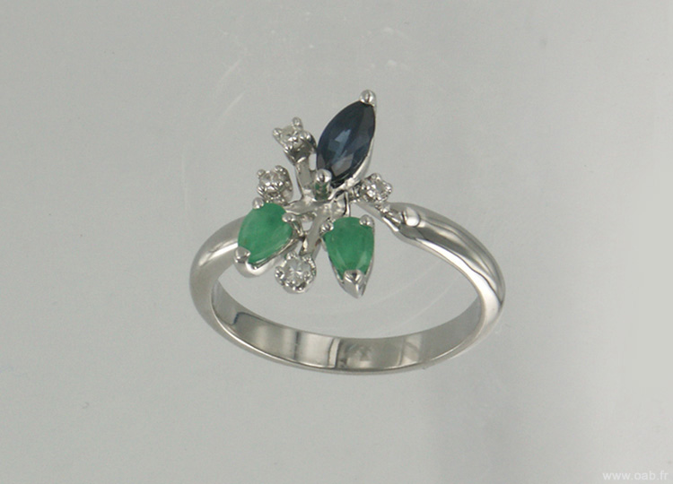 bague saphir, émeraudes, diamants