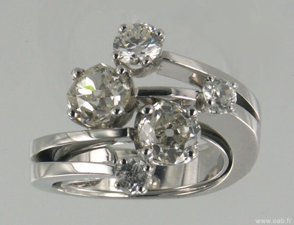 bague or et diamants tailles anciennes