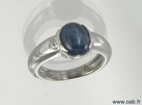 bague saphir étoilé