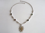 création collier Islande