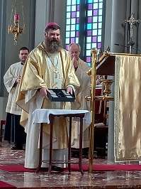 messe bénédiction collier Saint Thorlac