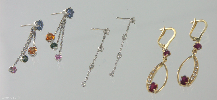 boucles d'oreilles saphirs multicolores, diamanst et rubis