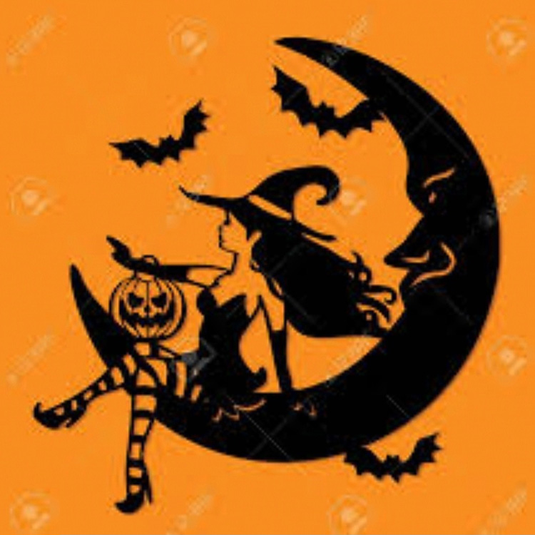 lune et sorcière sexy gentille