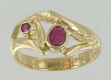 bague or, feuilles et rubis